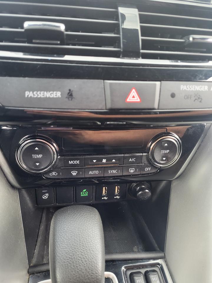 2023 Mitsubishi Eclipse LE Photo