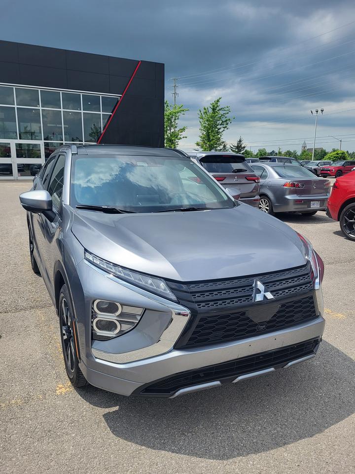 2023 Mitsubishi Eclipse LE Photo