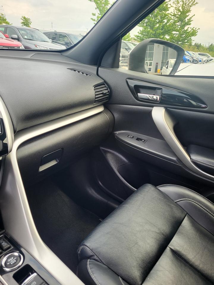 2023 Mitsubishi Eclipse LE Photo