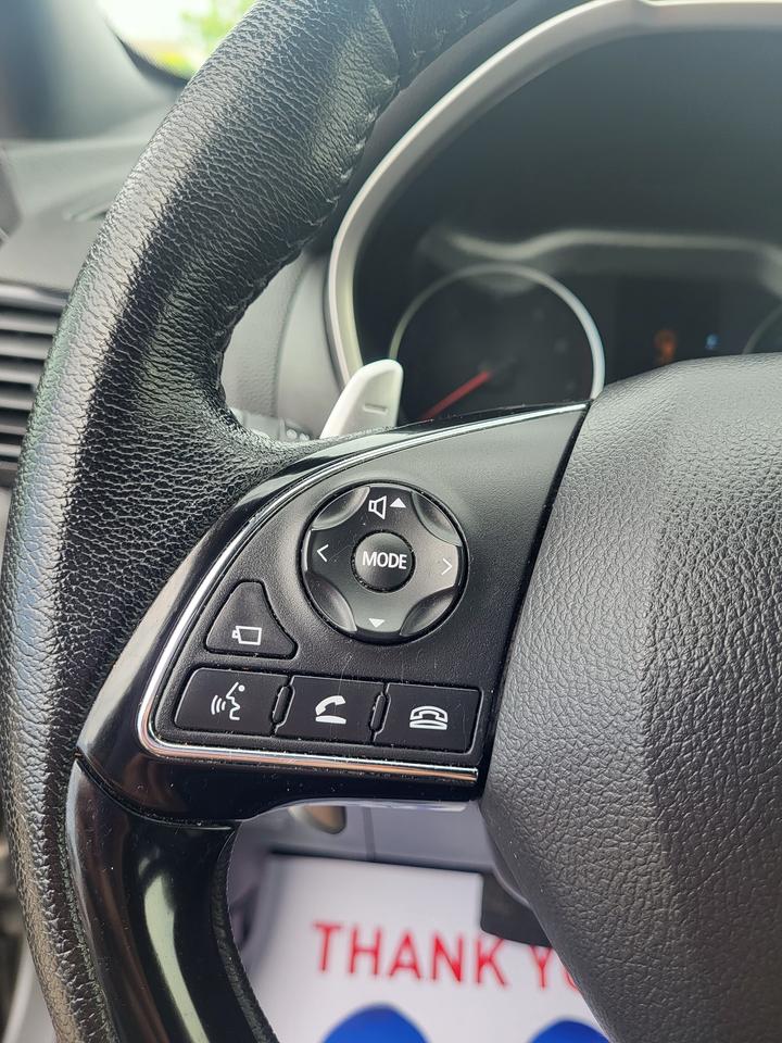 2023 Mitsubishi Eclipse LE Photo