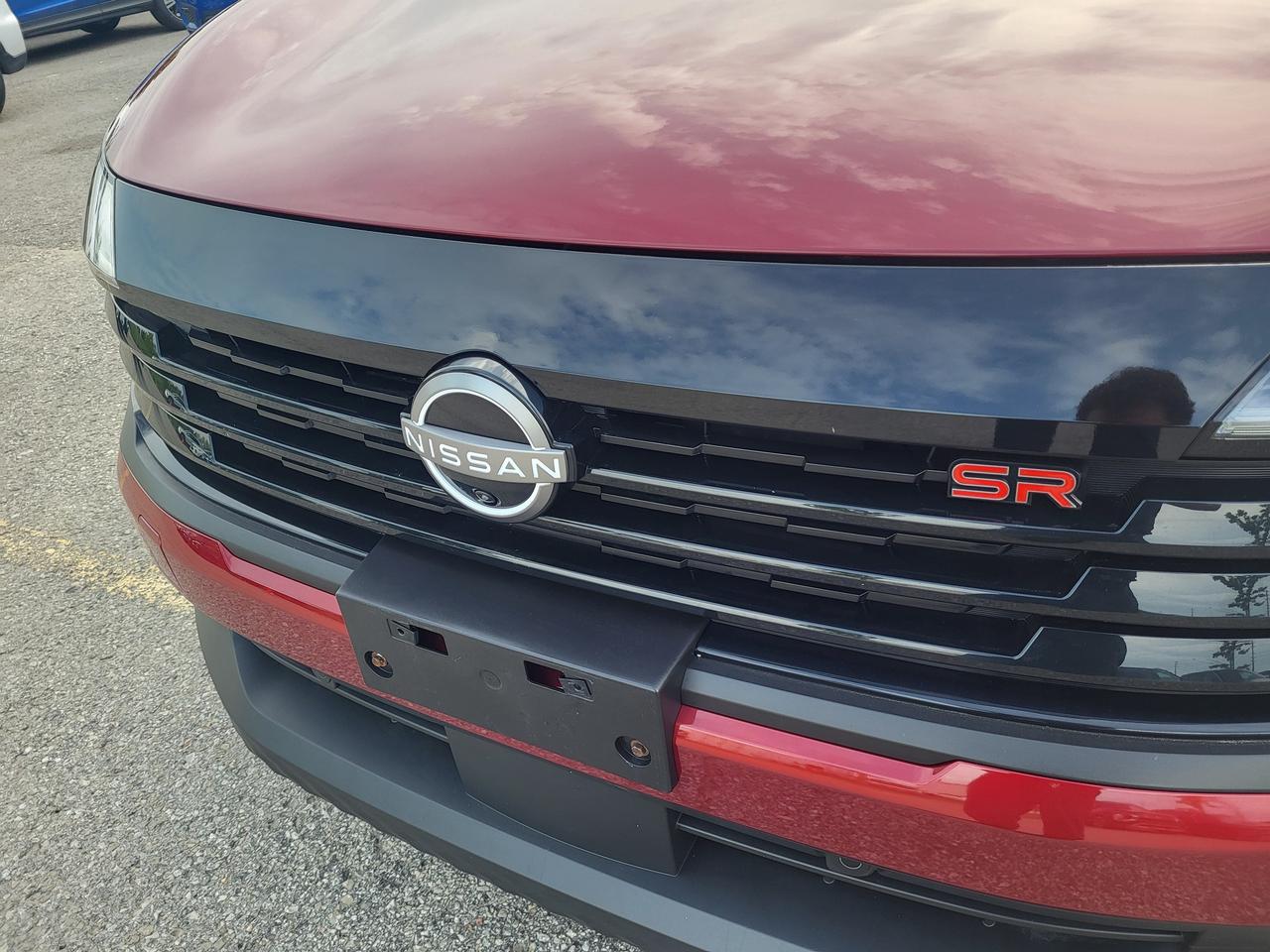 2025 Nissan Kicks SR Photo