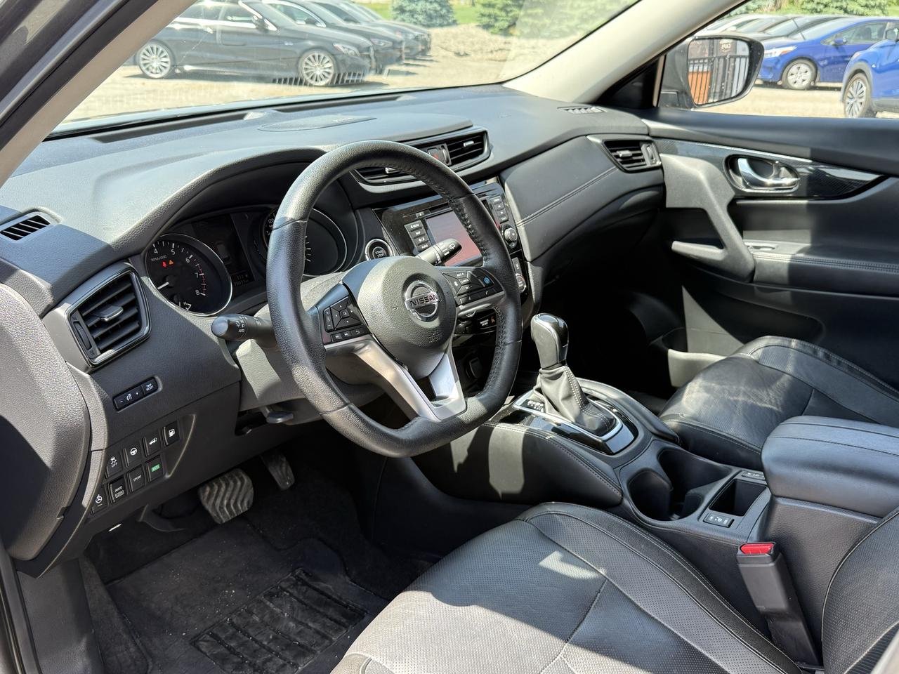 2019 Nissan Rogue S | Navigation | Backup Camera | Sunroof Photo