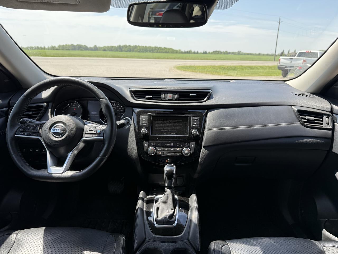 2019 Nissan Rogue S | Navigation | Backup Camera | Sunroof Photo