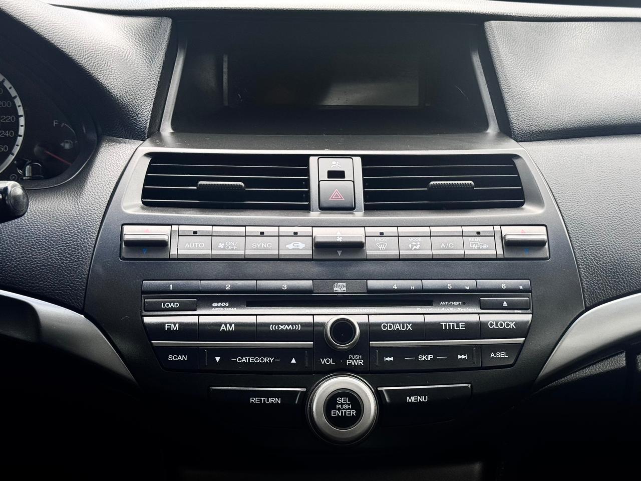 2010 Honda Accord FINANCING AVAILABLE Photo13