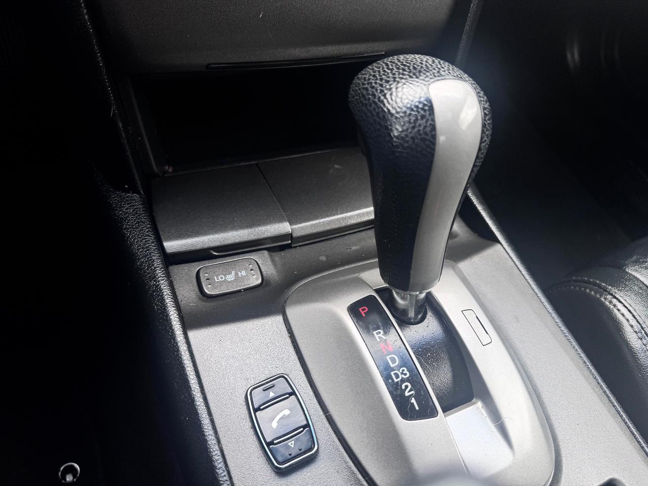 2010 Honda Accord FINANCING AVAILABLE Photo12