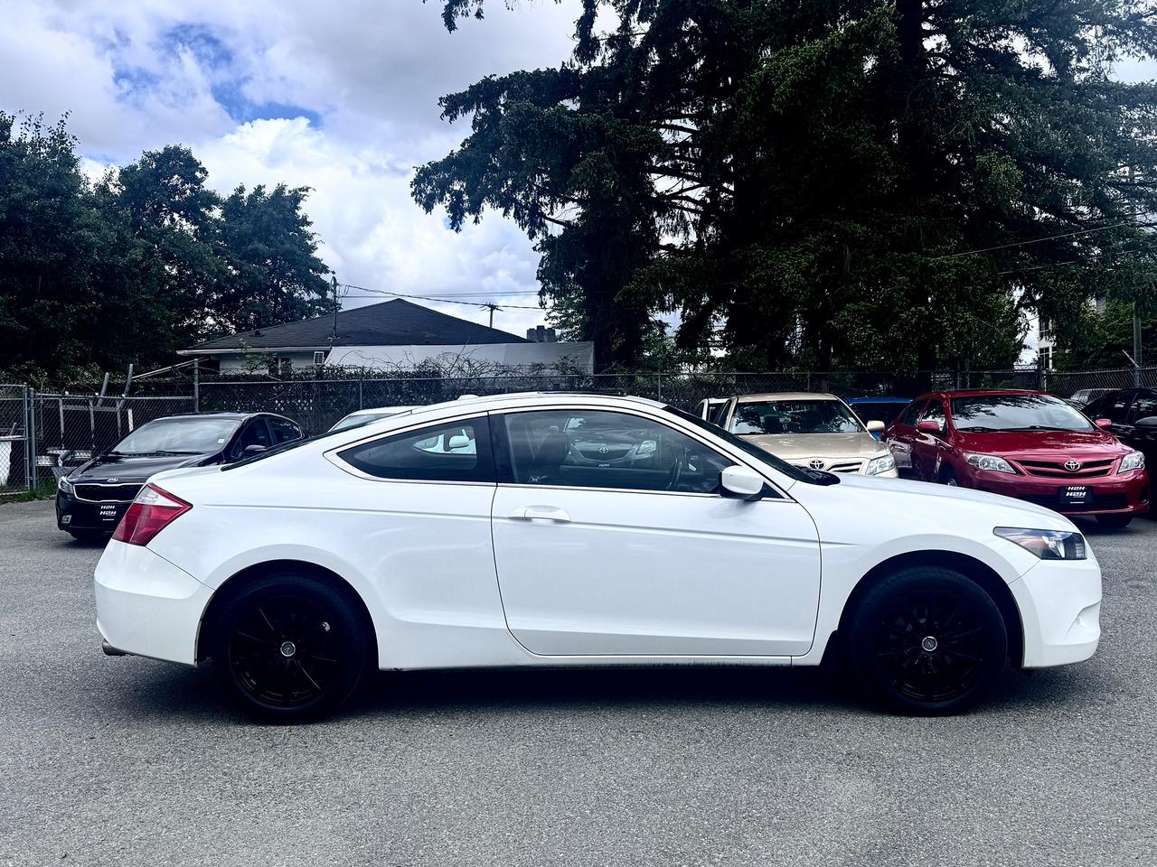 2010 Honda Accord FINANCING AVAILABLE Photo4
