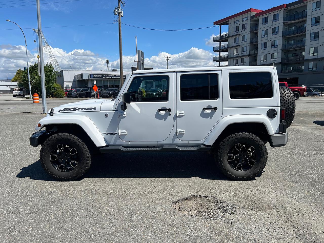 2017 Jeep Wrangler Smoky Mountain Photo4