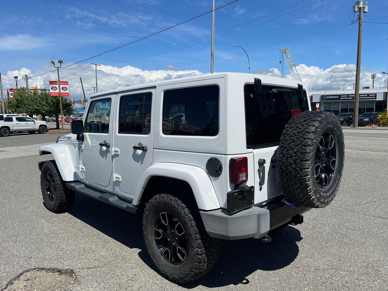 2017 Jeep Wrangler Smoky Mountain Photo21