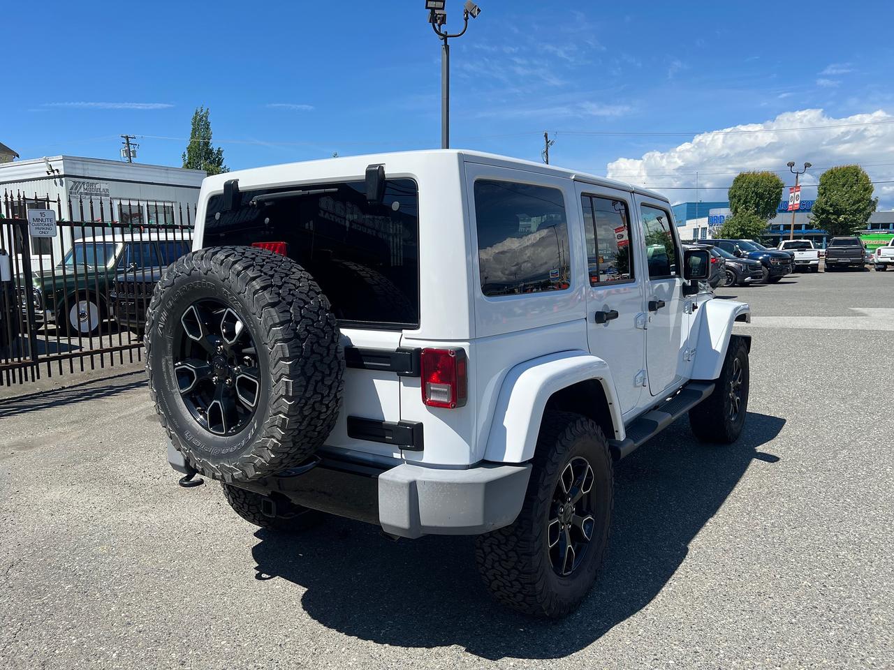2017 Jeep Wrangler Smoky Mountain Photo8