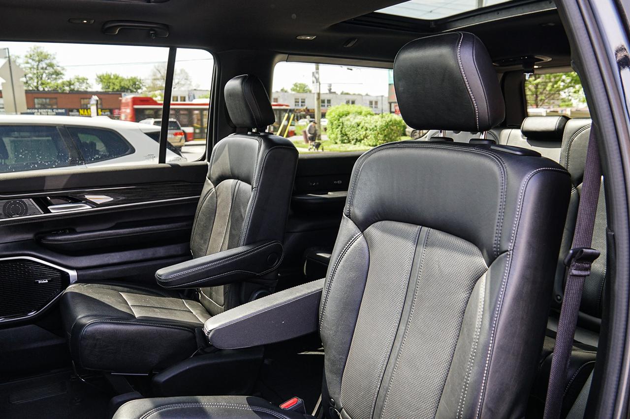 2022 Jeep Wagoneer Series III 4X4 |CLEAN CARFAX|7PASS|NAVI|PANO| Photo