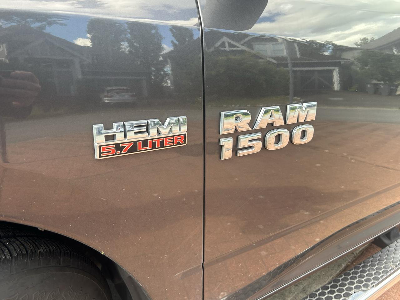 2014 RAM 1500 4WD CREW CAB 149" SPORT - Photo #17