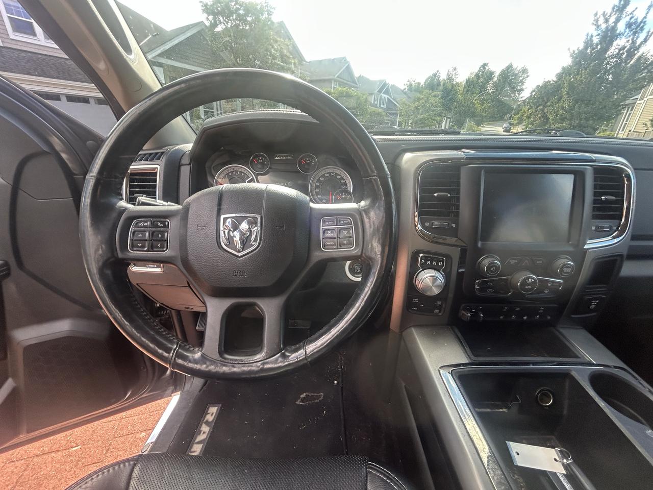 2014 RAM 1500 4WD CREW CAB 149" SPORT Photo