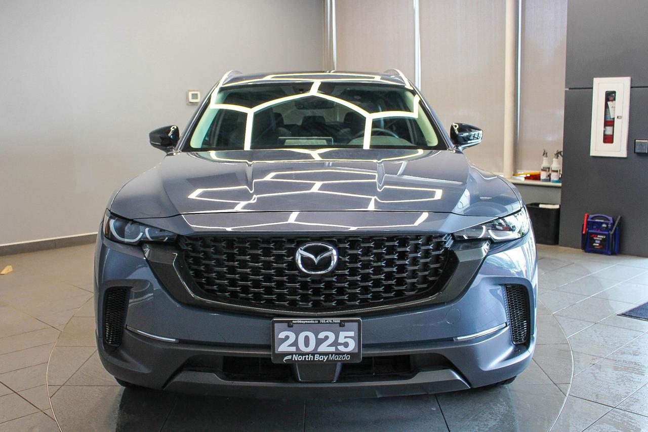 2025 Mazda CX-50 GS-L HEATED FRONT SEATS/STEERING WHEEL - LEATHERETTE UPHOLSTERY - CLEAN CARFAX Photo