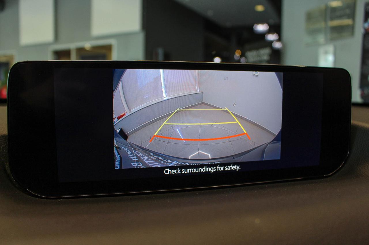 2025 Mazda CX-50 GS-L HEATED FRONT SEATS/STEERING WHEEL - LEATHERETTE UPHOLSTERY - CLEAN CARFAX Photo