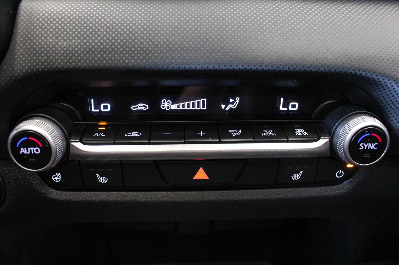 2025 Mazda CX-50 GS-L HEATED FRONT SEATS/STEERING WHEEL - LEATHERETTE UPHOLSTERY - CLEAN CARFAX Photo