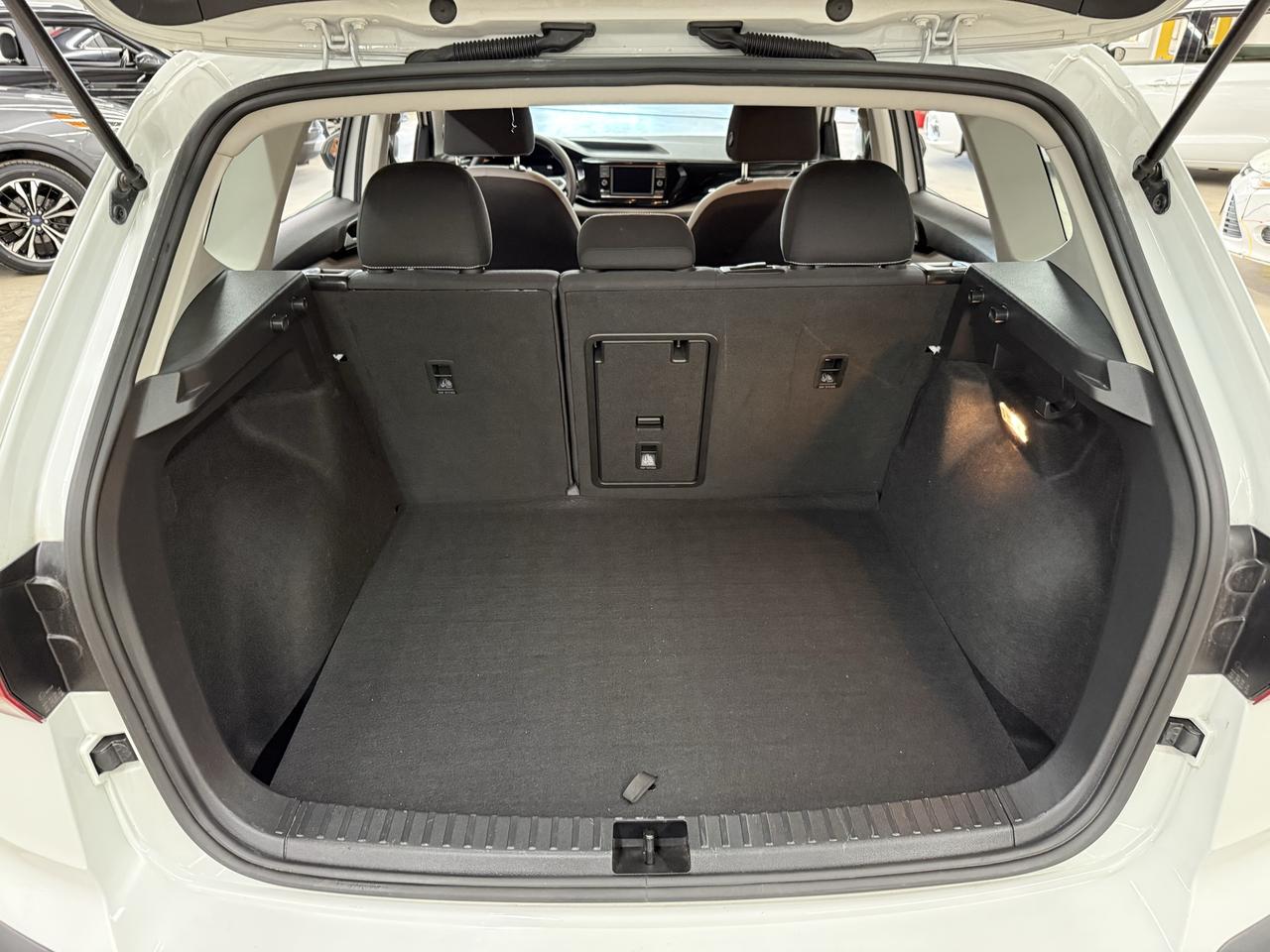 2023 Volkswagen Taos Trendline Photo