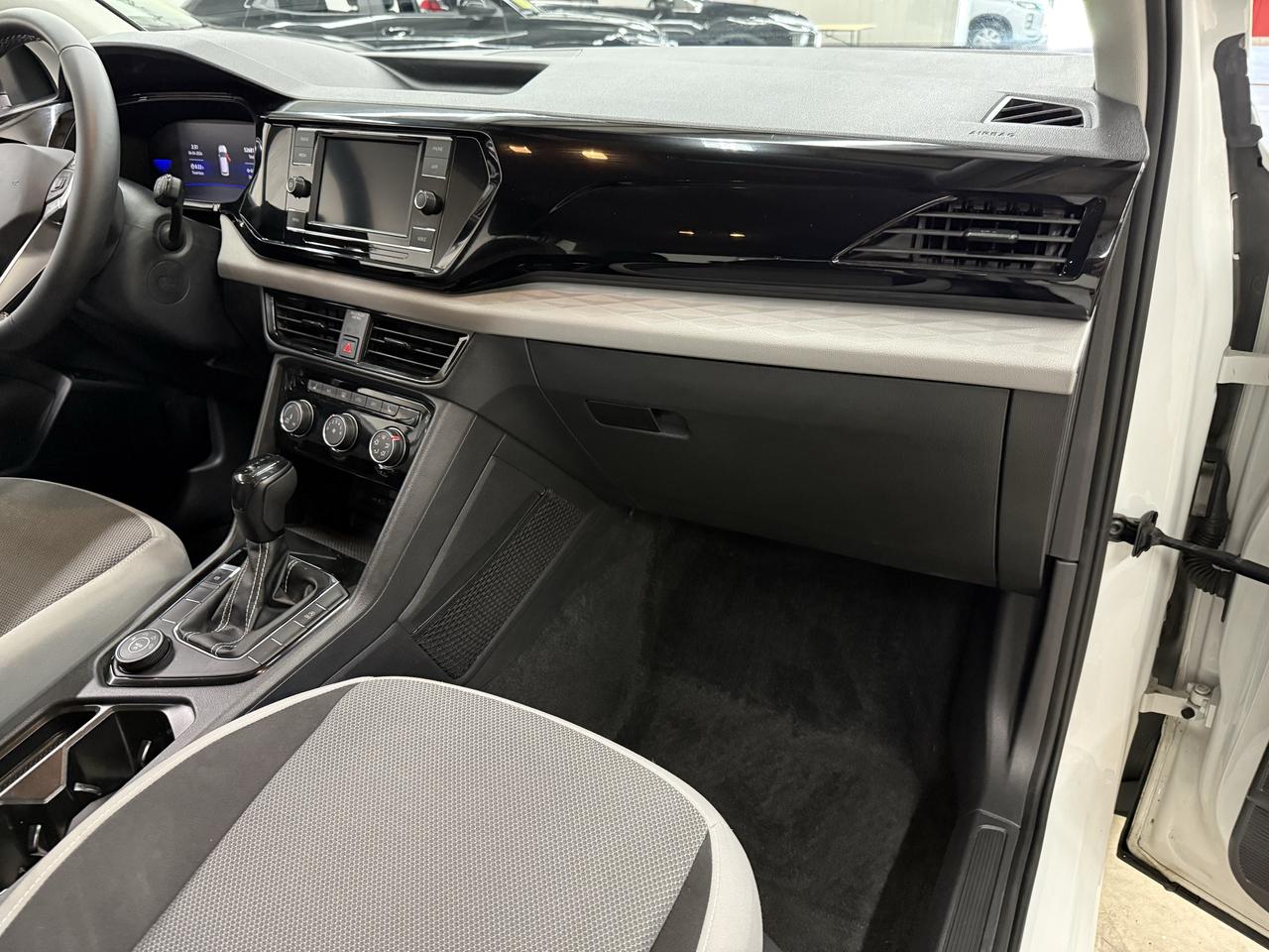 2023 Volkswagen Taos Trendline Photo