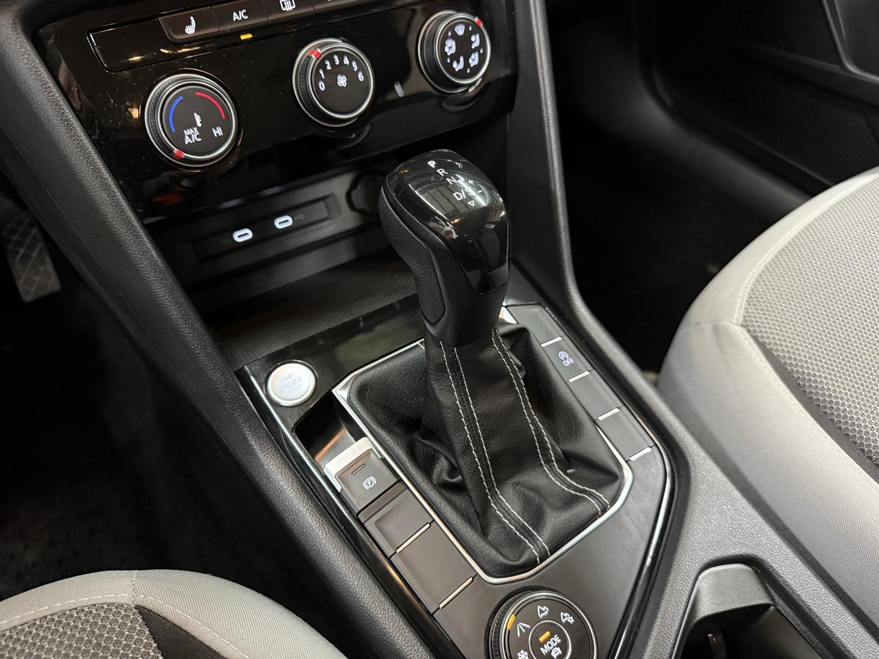 2023 Volkswagen Taos Trendline Photo