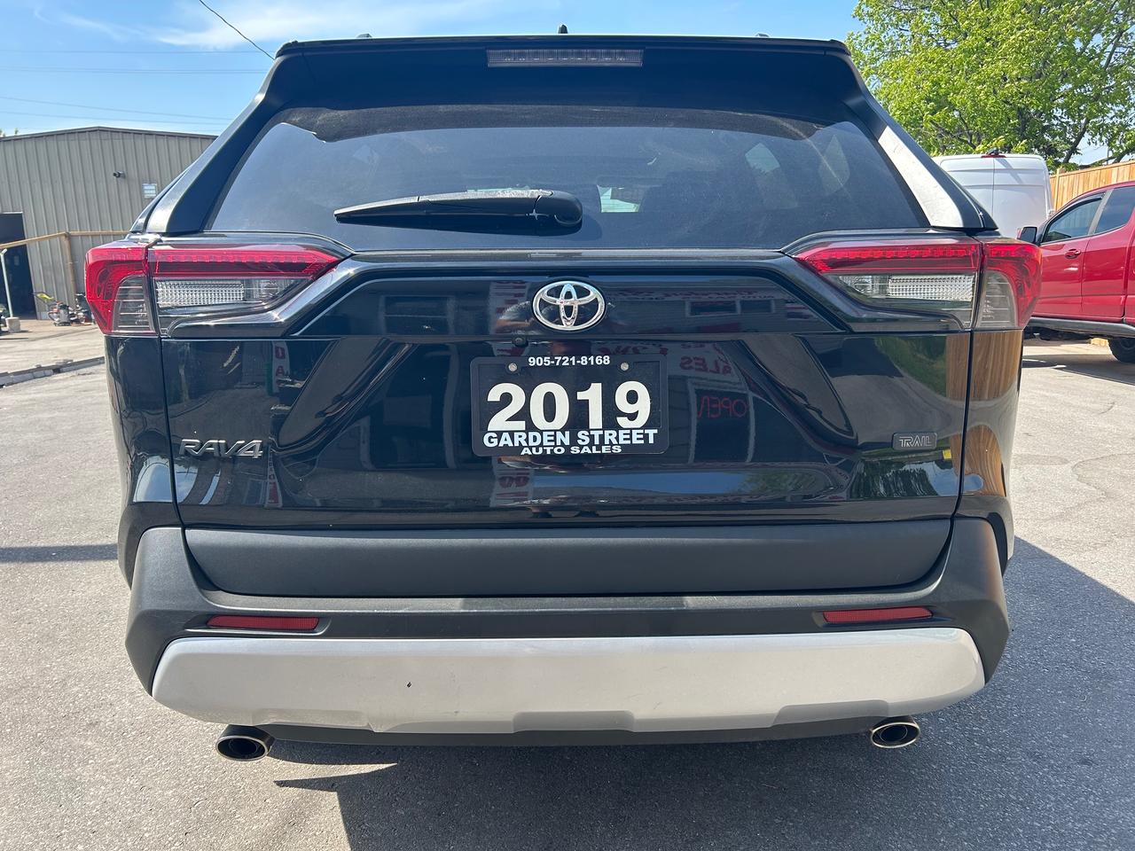 2019 Toyota RAV4 TRAIL Photo