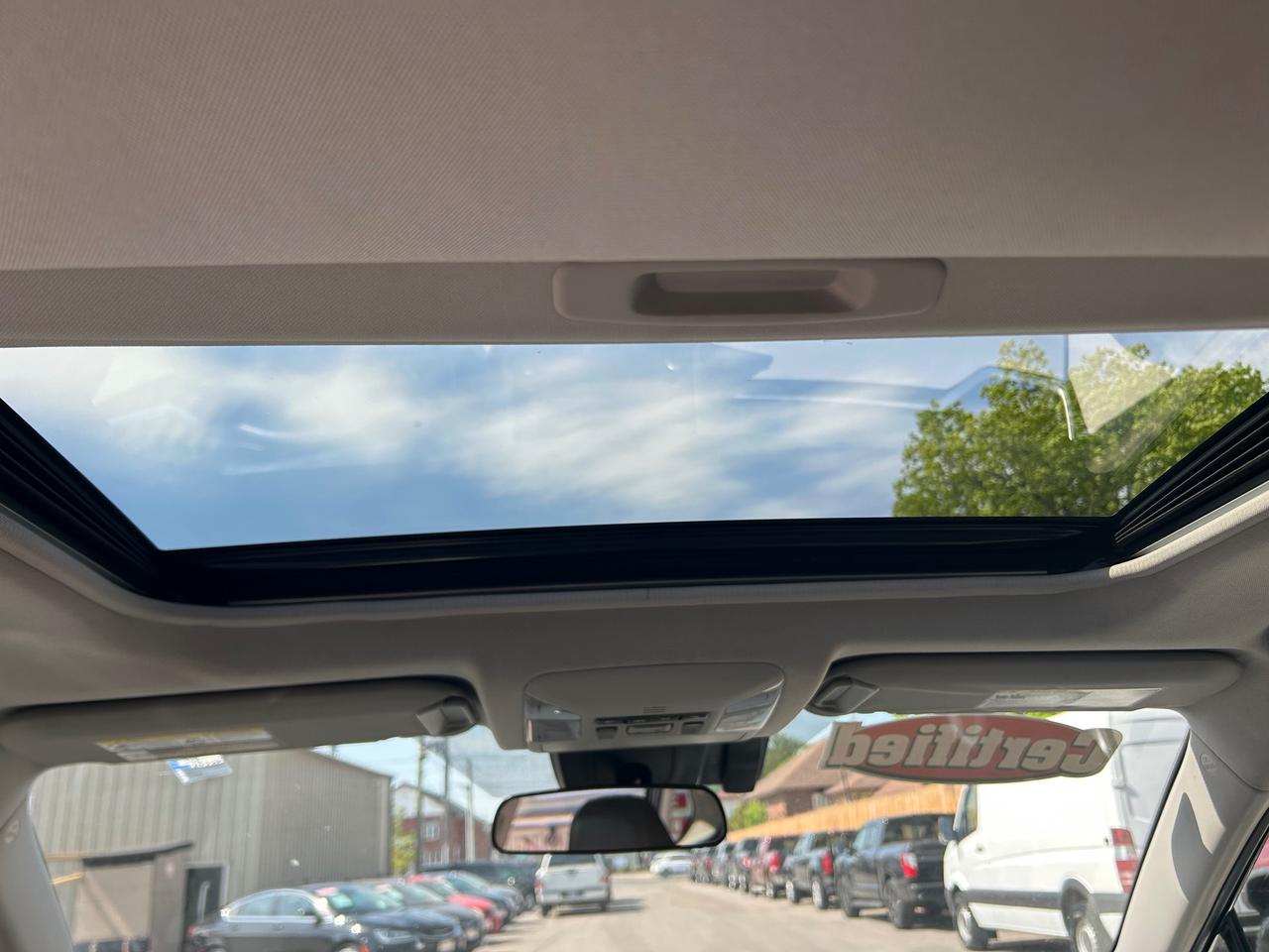 2019 Toyota RAV4 TRAIL Photo