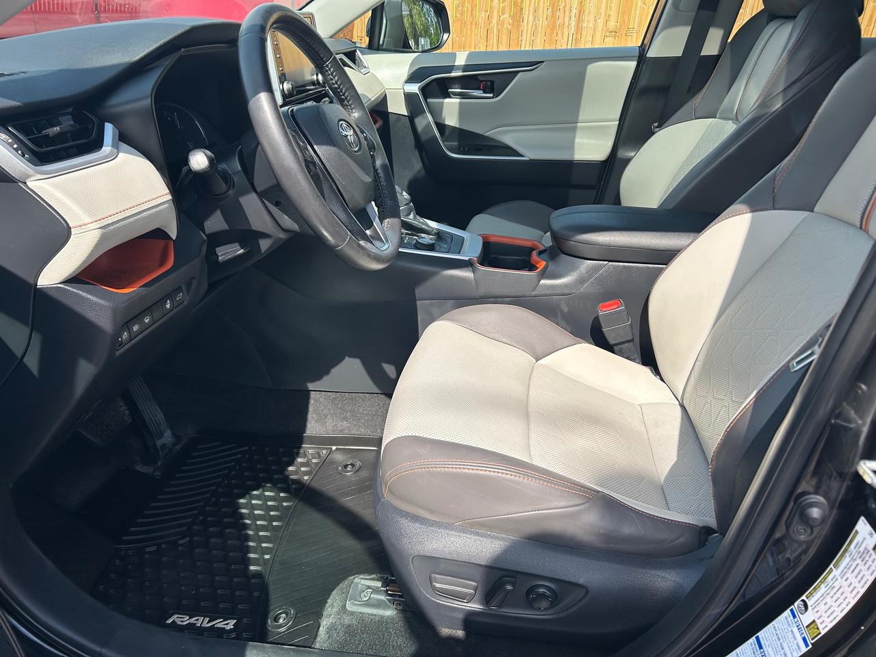 2019 Toyota RAV4 TRAIL Photo