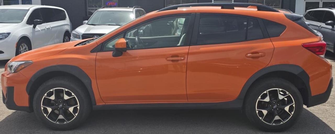 2019 Subaru Crosstrek SPORT / NO ACCIDENTS / ROOF / HTD SEATS / PWR SEAT Photo