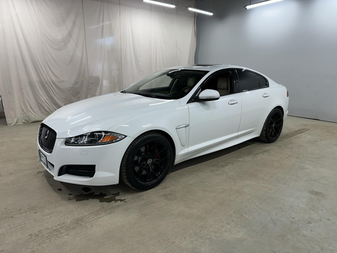 2014 Jaguar XF 4dr Sdn V6 AWD Photo23
