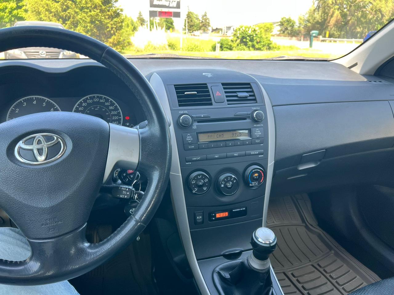 2010 Toyota Corolla 4dr Sdn Man S Manual CERTIFIED Photo