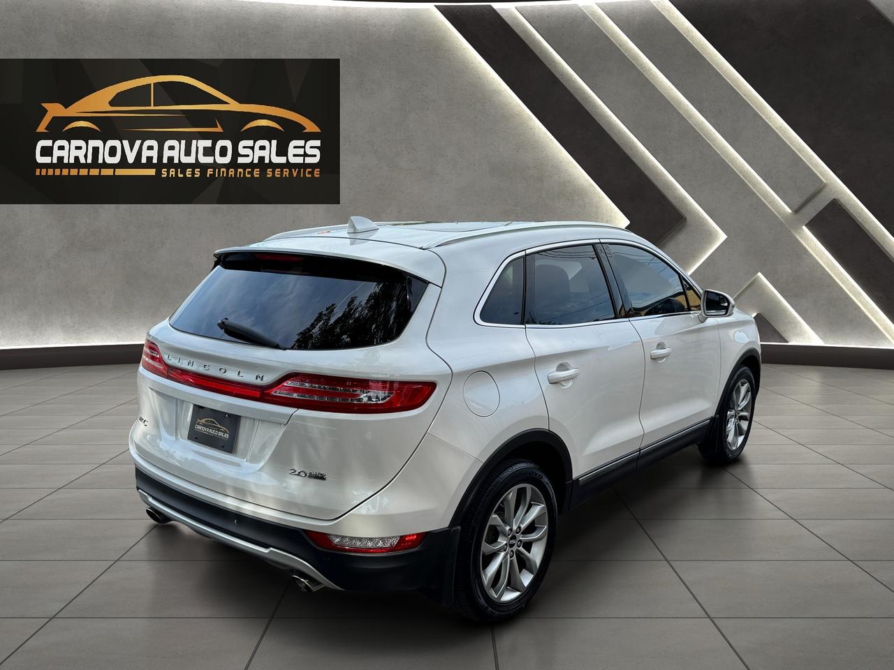2015 Lincoln MKC AWD+LEATHER+ROOF+SUPER CLEAN Photo