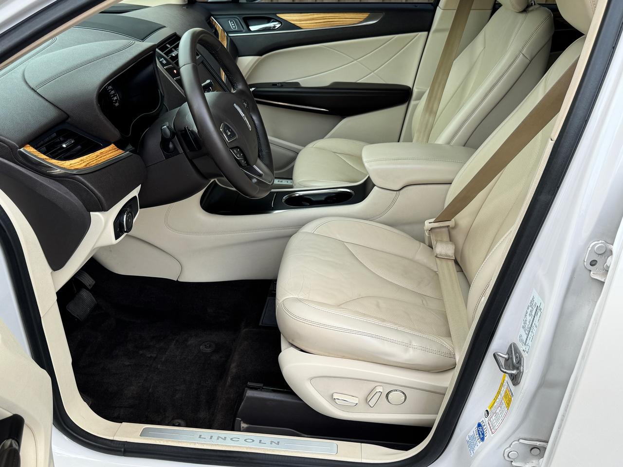 2015 Lincoln MKC AWD+LEATHER+ROOF+SUPER CLEAN Photo
