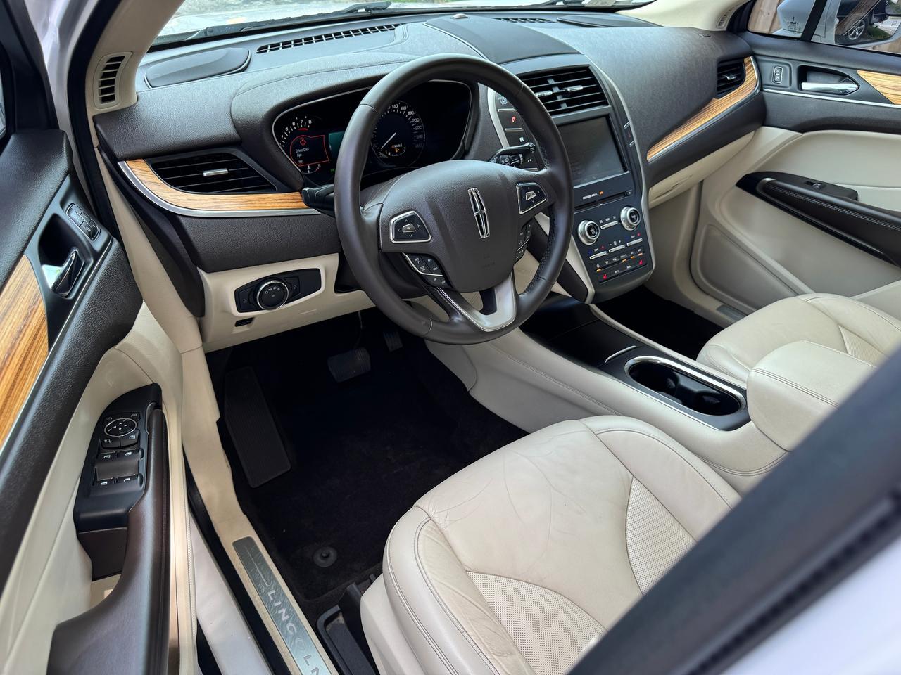 2015 Lincoln MKC AWD+LEATHER+ROOF+SUPER CLEAN Photo