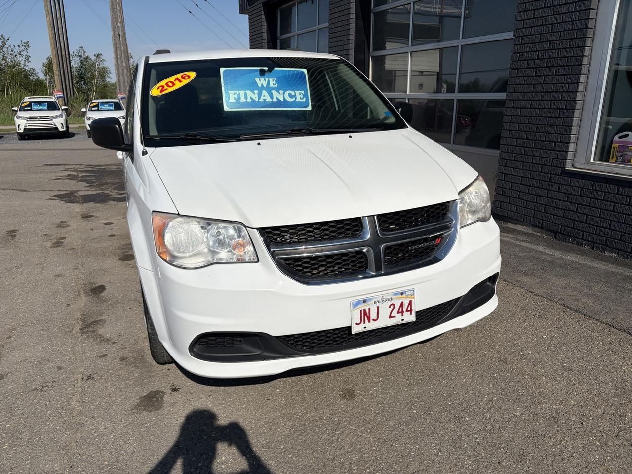 2016 Dodge Grand Caravan SE Photo