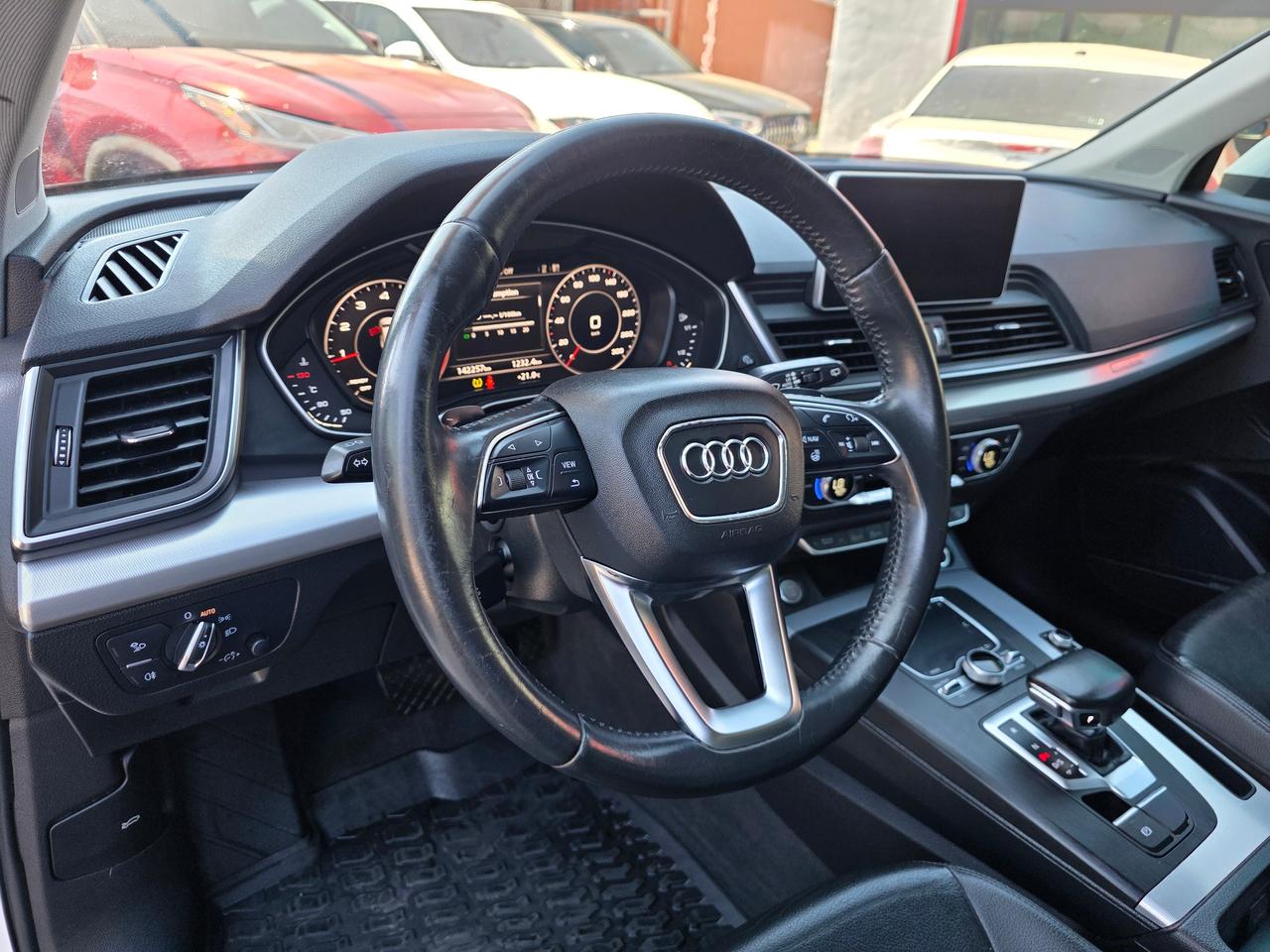 2019 Audi Q5 Technik Photo