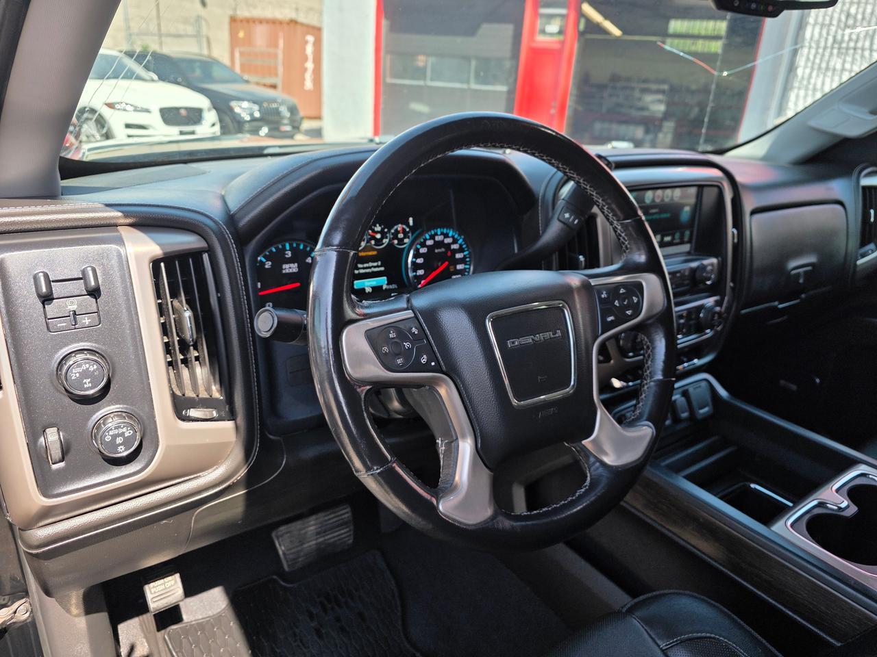 2018 GMC Sierra 1500 Denali Crew Cab 4WD Photo
