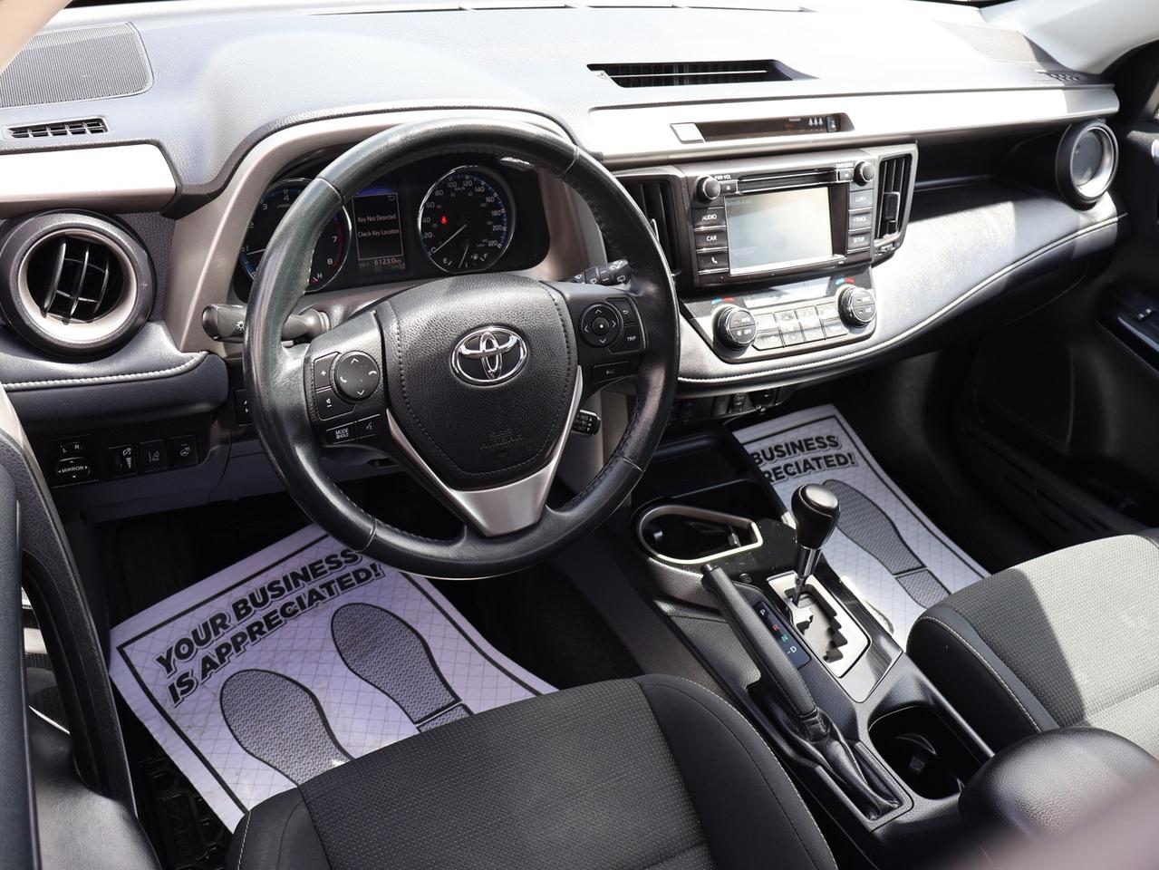 2018 Toyota RAV4 XLE AWD CERTIFIED *ACCIDENT FREE* CAMERA BLUETOOTH HEATED SEATS SUNROOF CRUISE ALLOYS Photo
