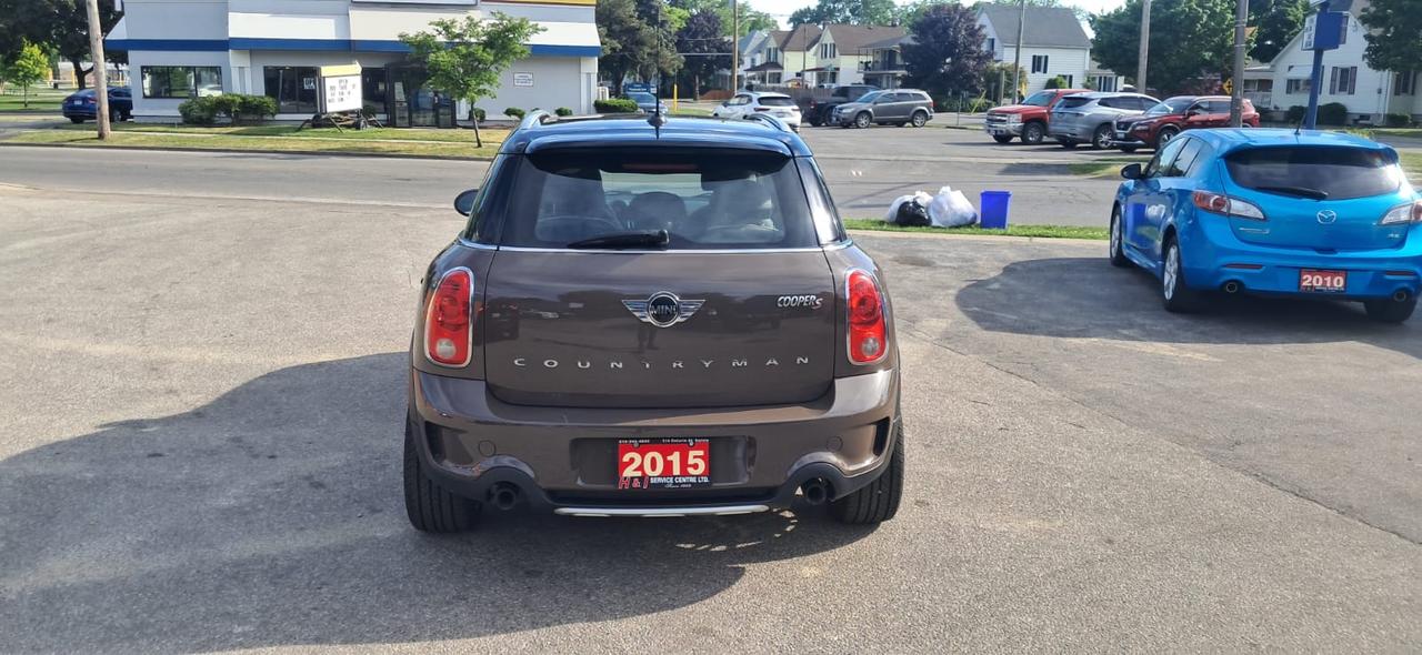 2015 MINI Cooper Countryman S Photo