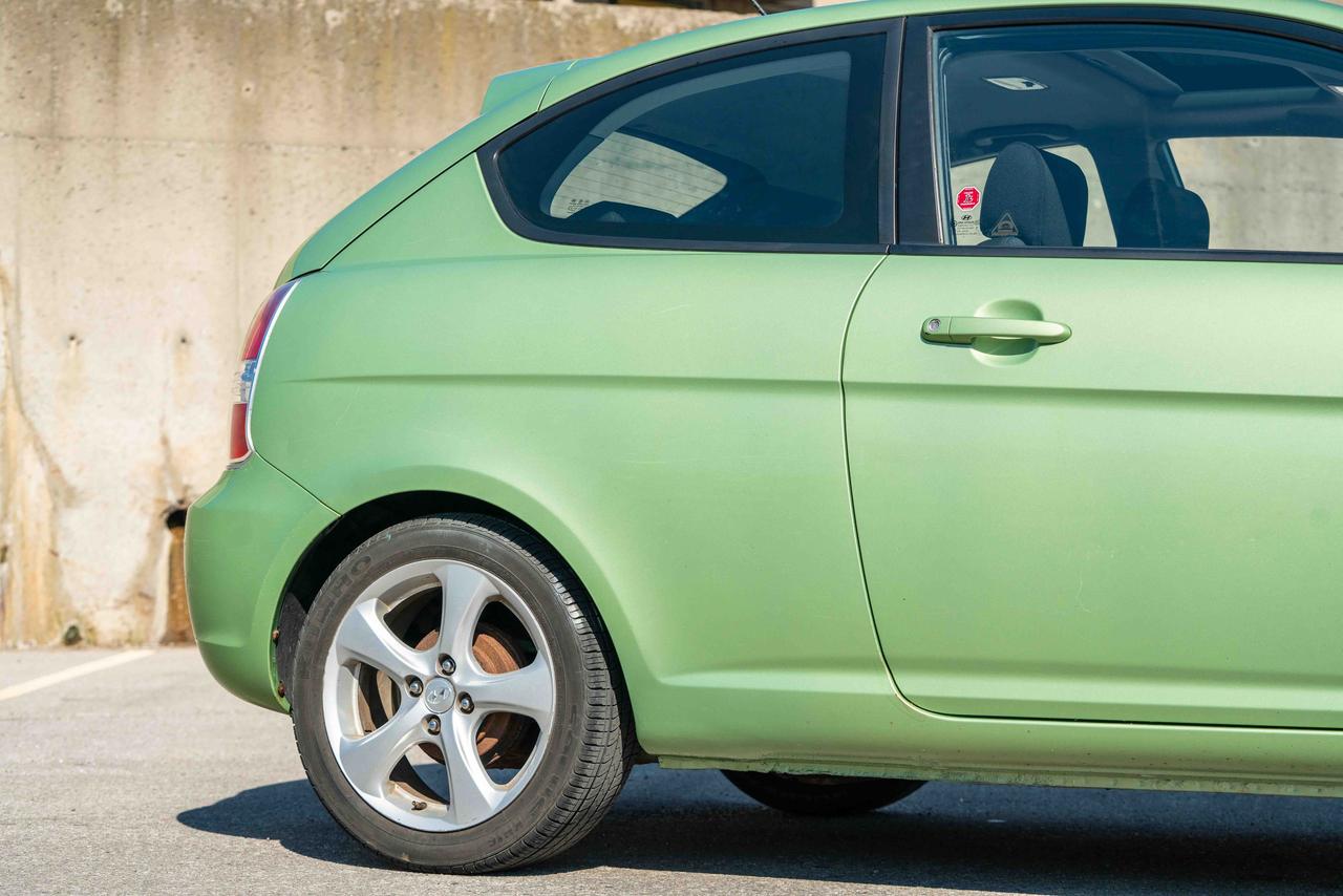2009 Hyundai Accent SE Photo