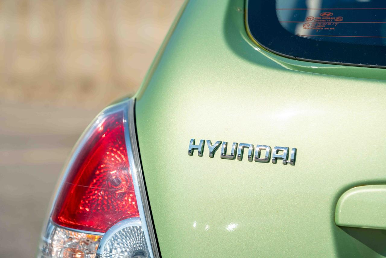2009 Hyundai Accent SE Photo