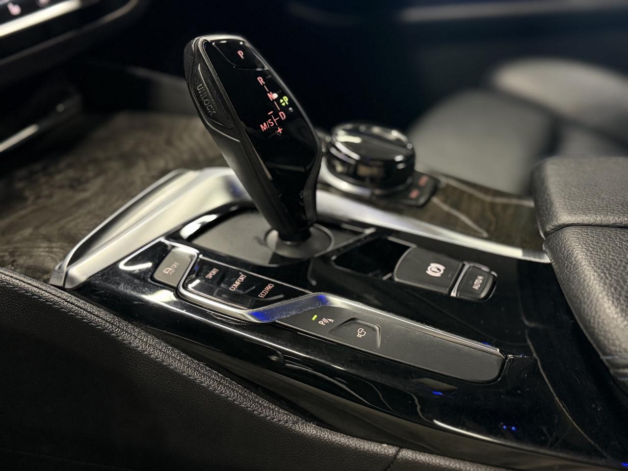 2018 BMW 540i M SPORT|NAV|360CAM|HK SOUND|SUNROOF|SOFT CLOSE| Photo