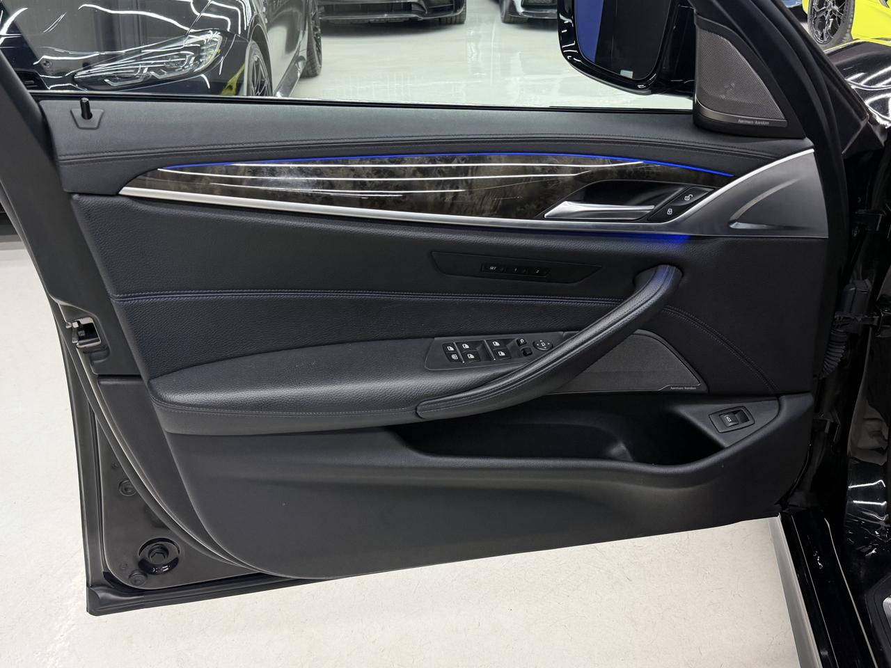 2018 BMW 540i M SPORT|NAV|360CAM|HK SOUND|SUNROOF|SOFT CLOSE| Photo