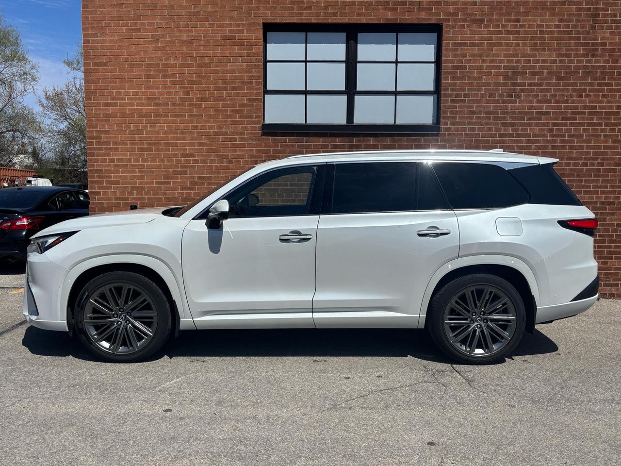 2024 Lexus TX Executive AWD Photo2