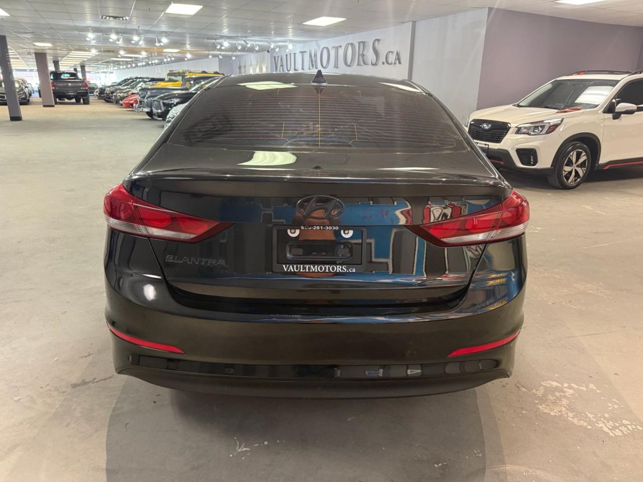 2017 Hyundai Elantra 4dr Sdn Auto GLS Photo