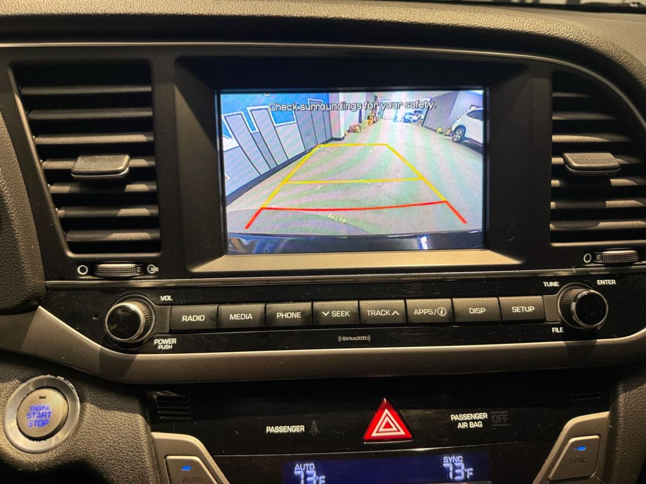 2017 Hyundai Elantra 4dr Sdn Auto GLS Photo