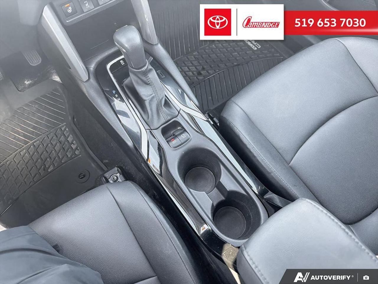 2022 Toyota Corolla Cross XLE Photo