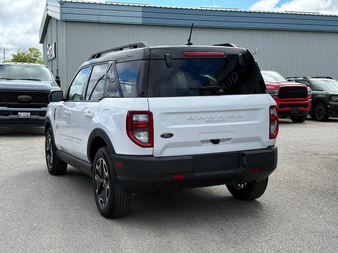 2023 Ford Bronco Sport Outer Banks 4x4 Photo