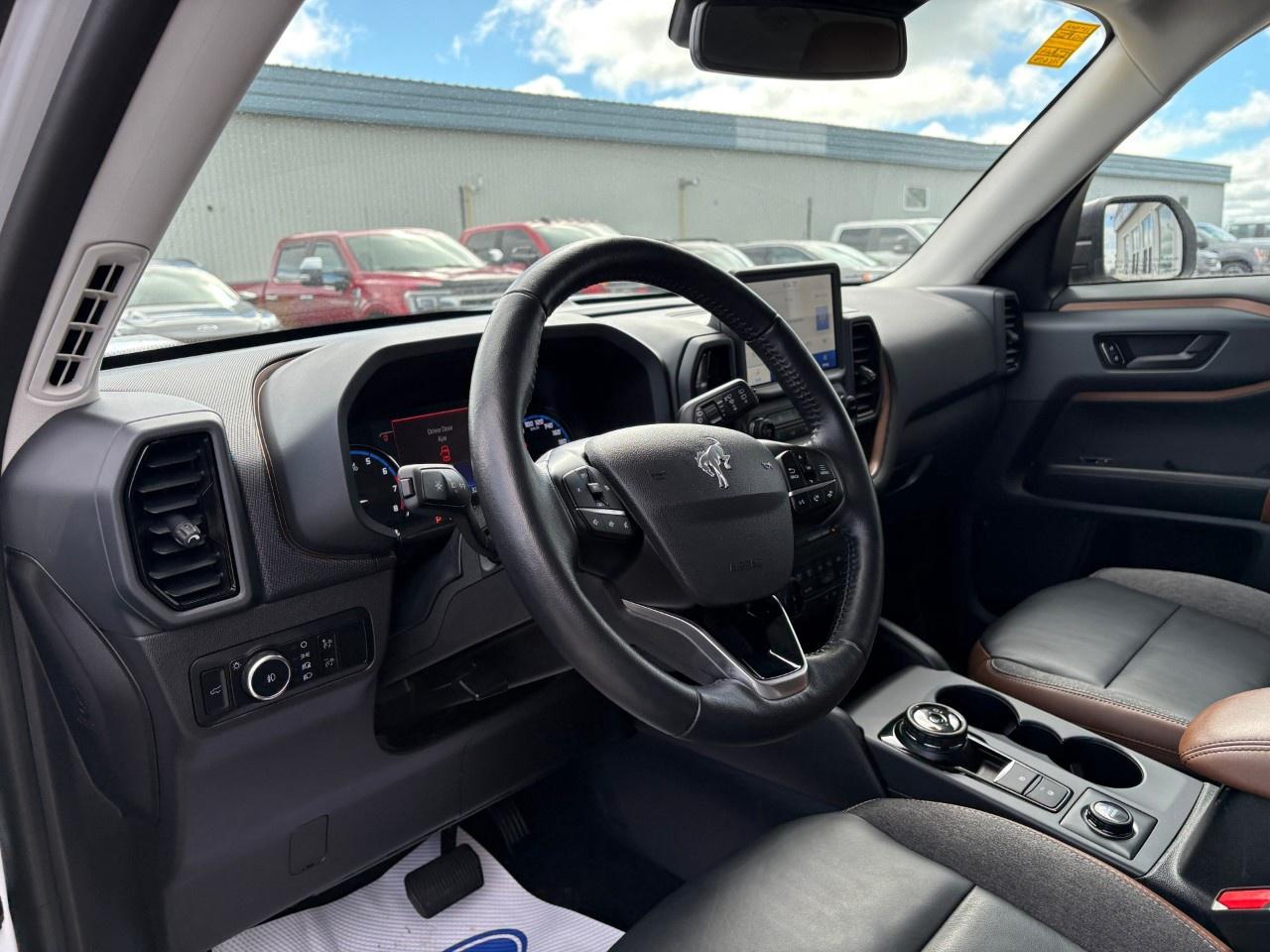 2023 Ford Bronco Sport Outer Banks 4x4 Photo
