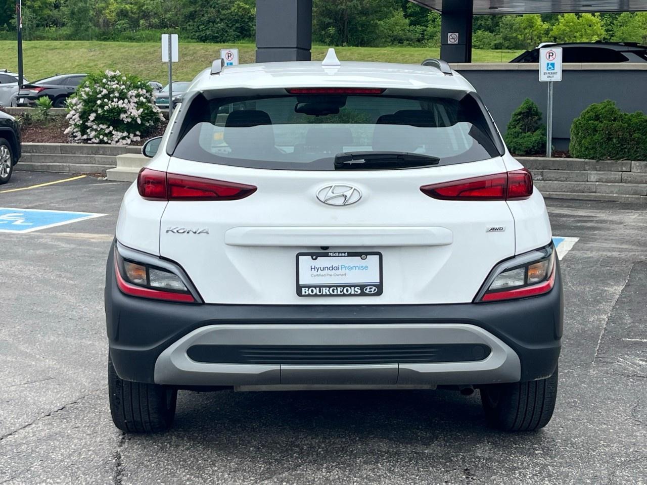 2022 Hyundai KONA 2.0L Preferred AWD Photo3