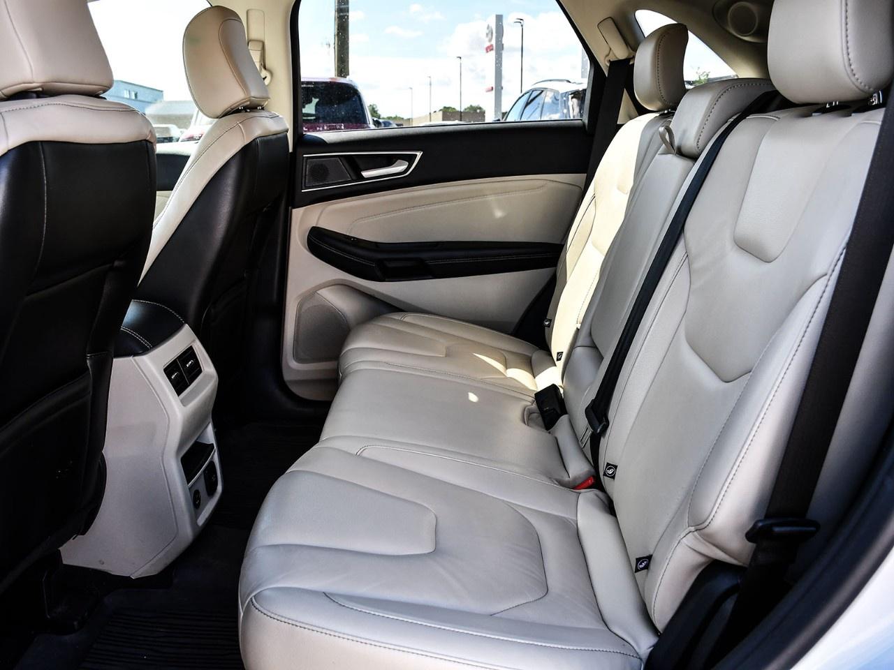 2021 Ford Edge Titanium AWD Photo
