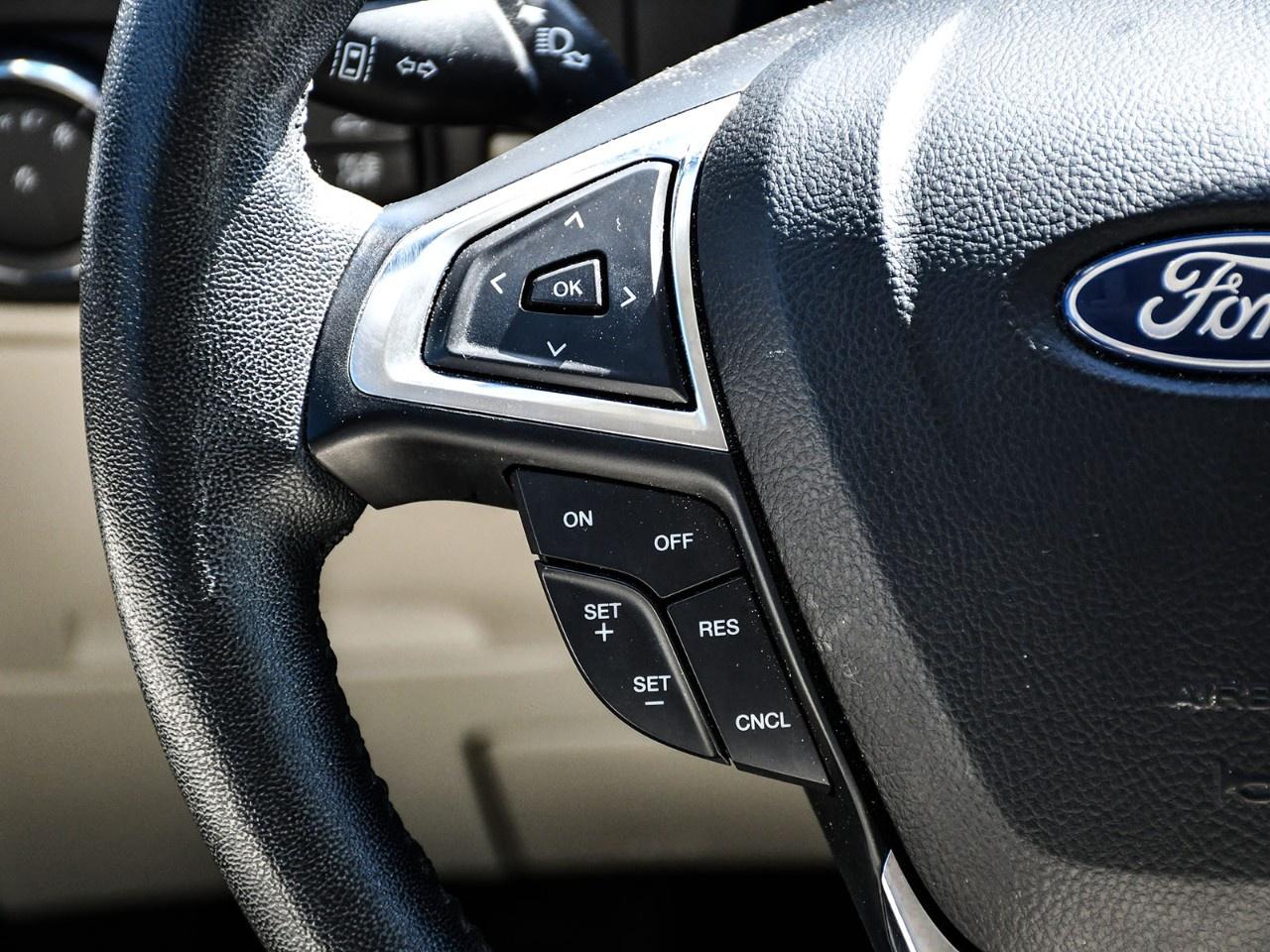 2021 Ford Edge Titanium AWD Photo