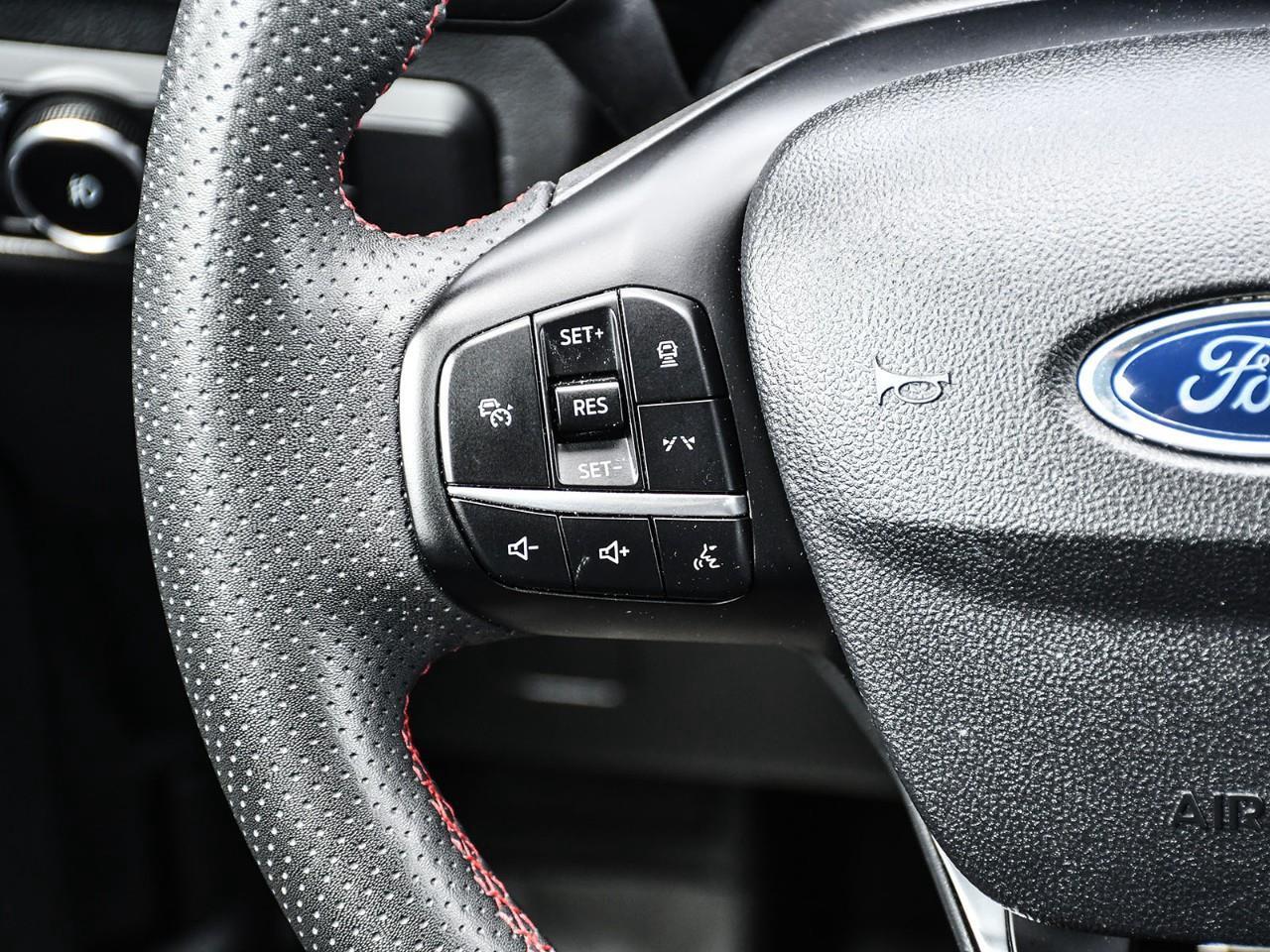 2023 Ford Escape ST-Line Select Photo
